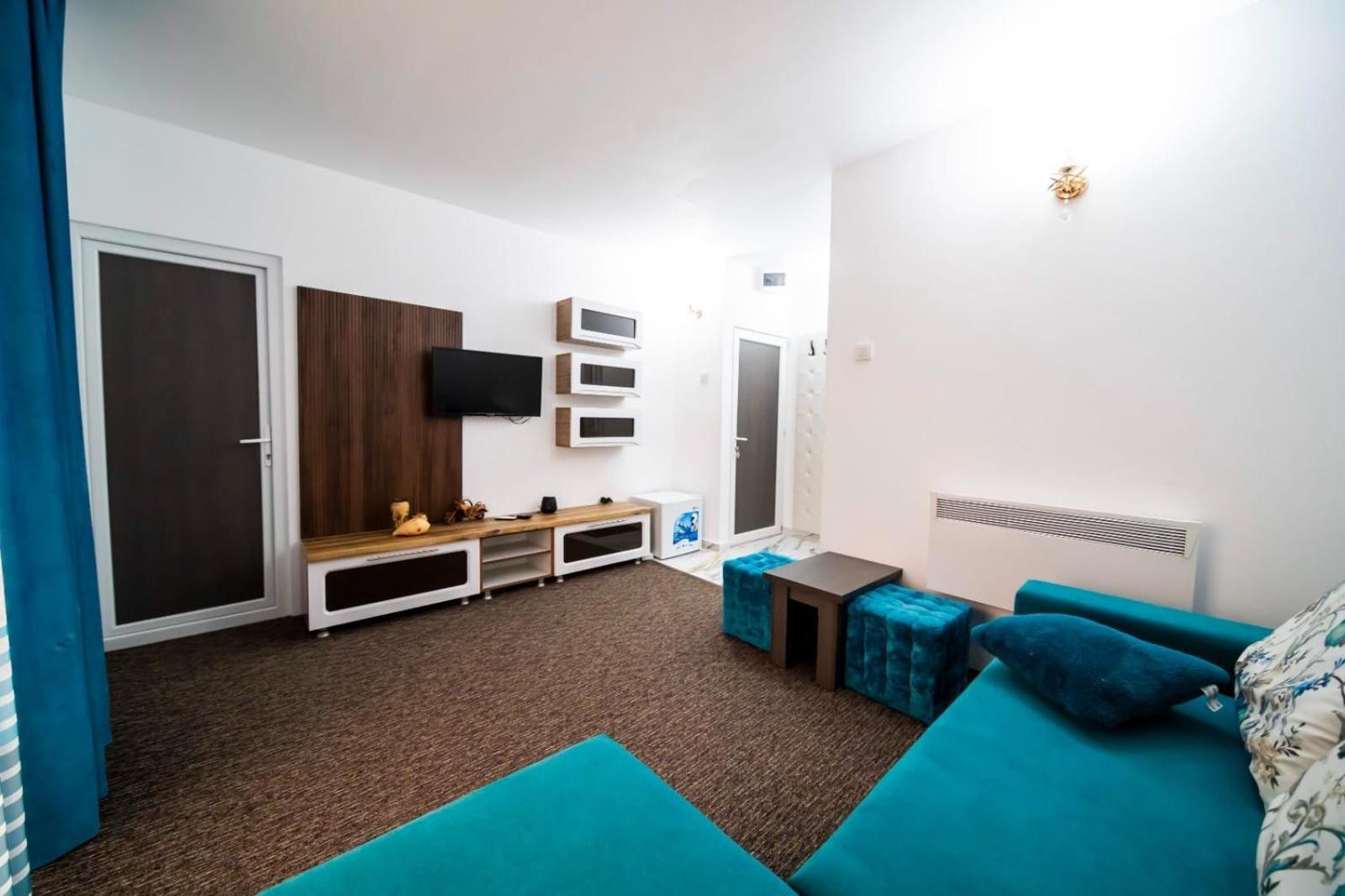 Danube Home Ostrovu Corbului Екстер'єр фото